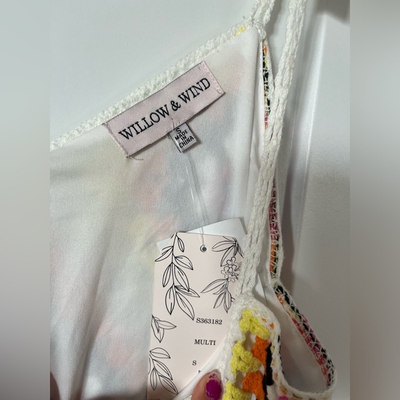 NWT crochet midi dress - Picture 3 of 3